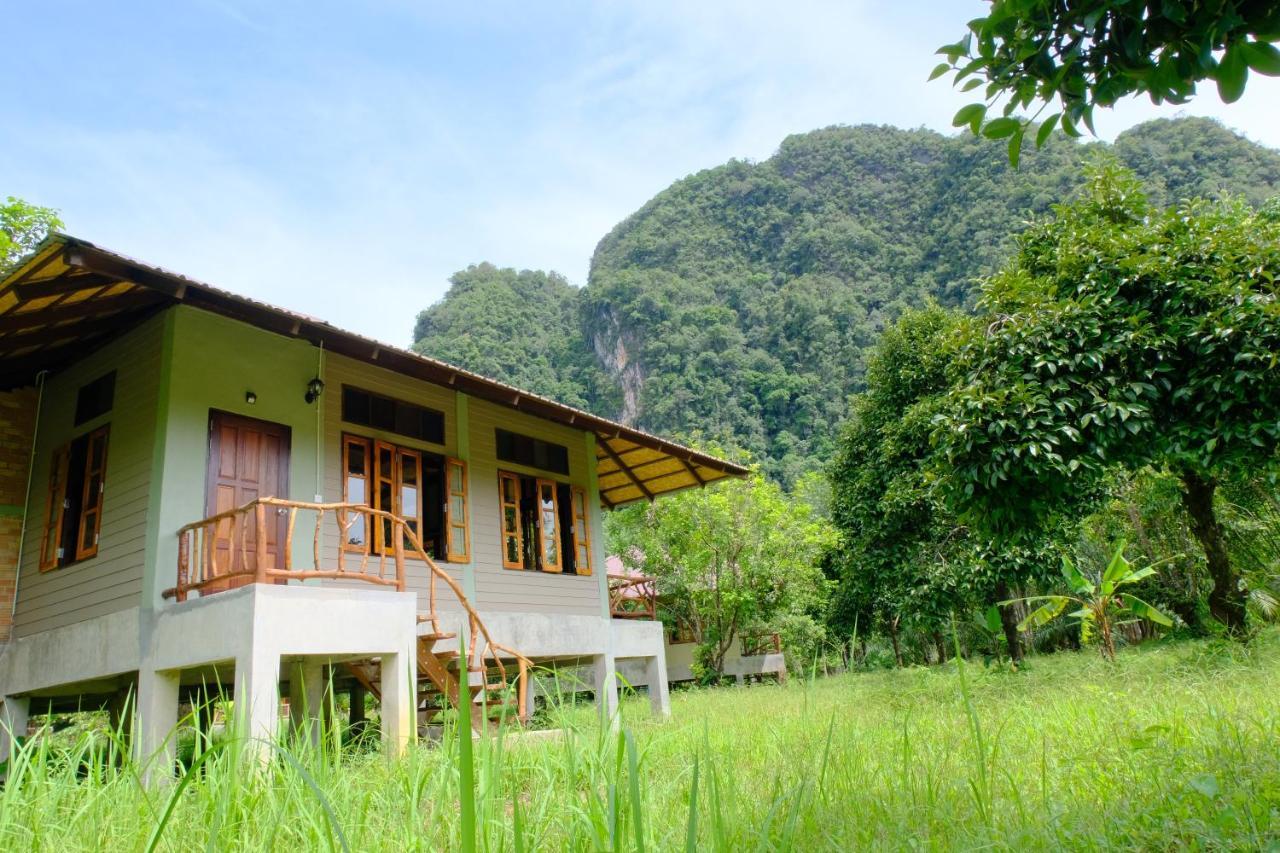 Monkey Mansion Jungalows&Tours Khao Sok National Park Exterior foto
