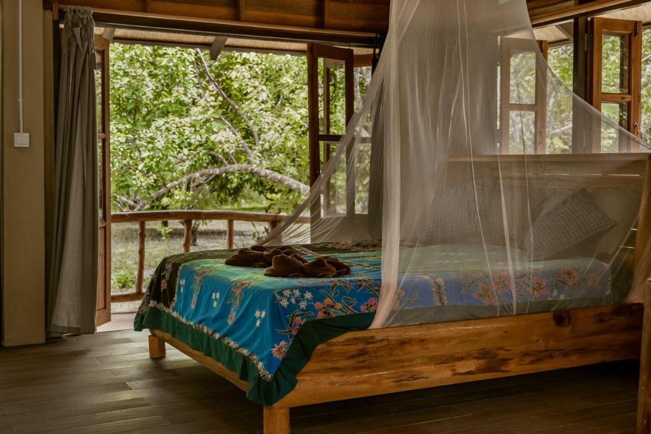 Monkey Mansion Jungalows&Tours Khao Sok National Park Exterior foto